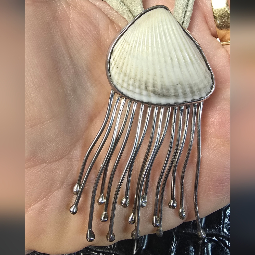 *PRICE DROP!* Vintage Seashell Pendant Necklace/Brooch .925 Silver & Leather - Picture 3 of 5